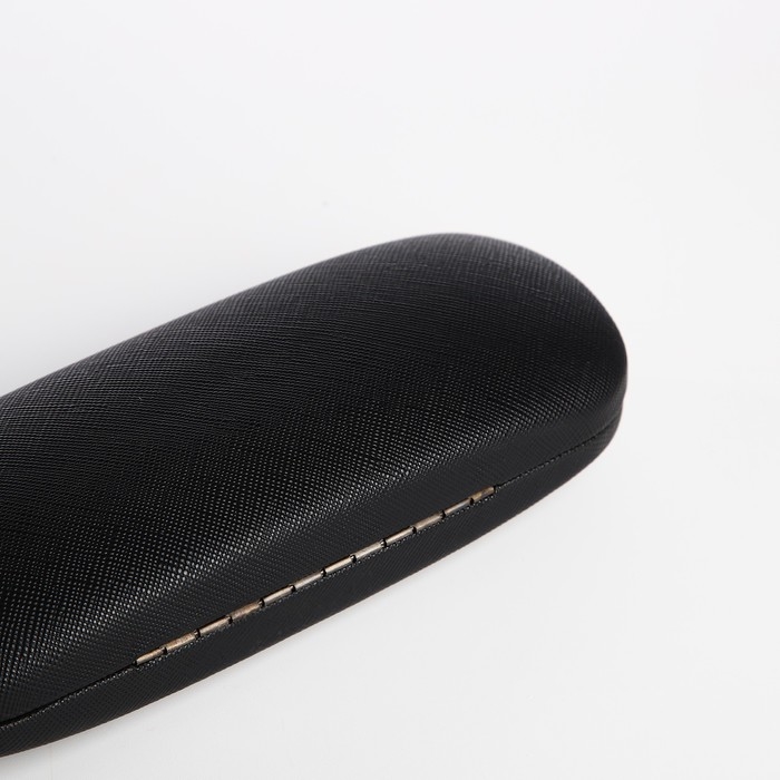 Футляр для очков на хлопушке, длина 16 см, цвет чёрный Футляр для очков на хлопушке, длина 16 см, цвет чёрный