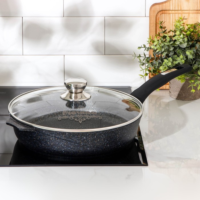 Сковорода «Гранит Star», d=28 см, стеклянная крышка, антипригарное покрытие, тёмно-синий Сковорода «Гранит Star», d=28 см, стеклянная крышка, антипригарное покрытие, тёмно-синий