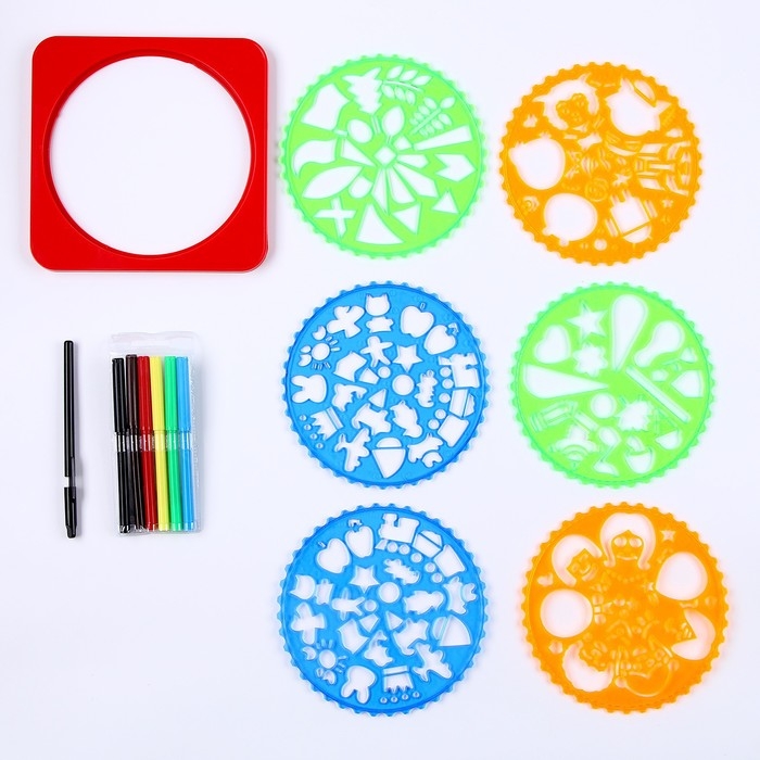 Трафареты «Фигуры», набор 6 шт., 6 шт. фломастеров, ручка, бумага Трафареты «Фигуры», набор 6 шт., 6 шт. фломастеров, ручка, бумага