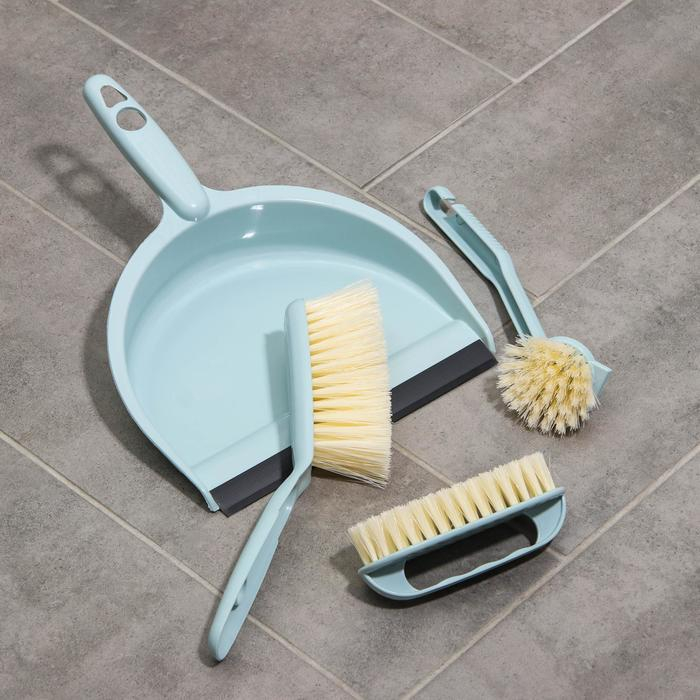 Щётки для уборки Доляна, 4 предмета: совок, 3 щётки, 30×21×12 см, цвет МИКС Щётки для уборки Доляна, 4 предмета: совок, 3 щётки, 30×21×12 см, цвет МИКС
