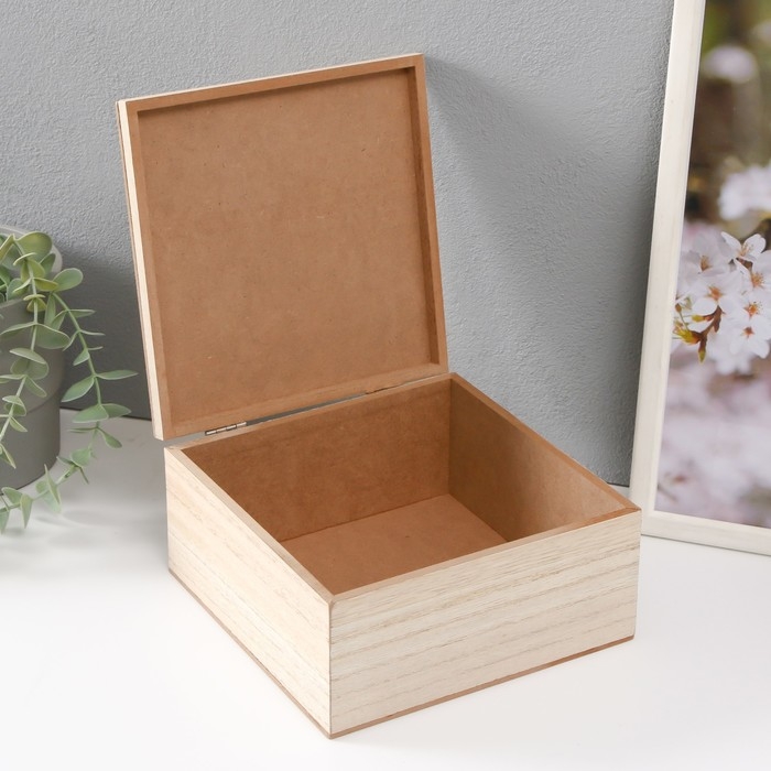 Шкатулка дерево  Шкатулка дерево "Полевые растения" 18х18х9 см