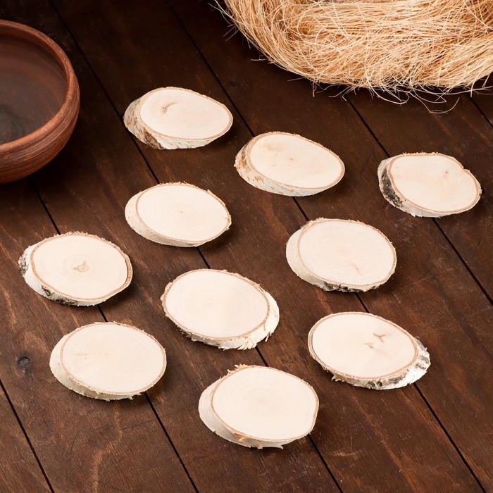 Набор из спилов дерева, 6,5х6 см +/-2см, 10 шт Набор из спилов дерева, 6,5х6 см +/-2см, 10 шт