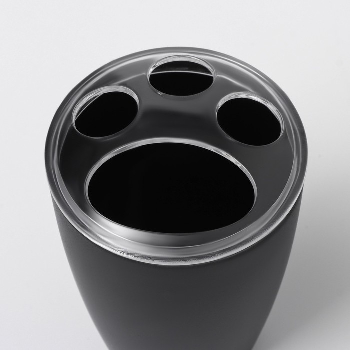 Набор для ванной «Эталон», 4 предмета: дозатор для мыла, мыльница, 2 стакана, 24×8×17 см, цвет чёрный Набор для ванной «Эталон», 4 предмета: дозатор для мыла, мыльница, 2 стакана, 24×8×17 см, цвет чёрный