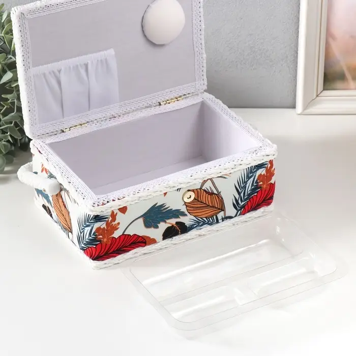 Шкатулка для рукоделия и шитья &laquo;Тропические листья&raquo;, хранение ниток, иголок, мелочи, 24&times;16&times;11 см