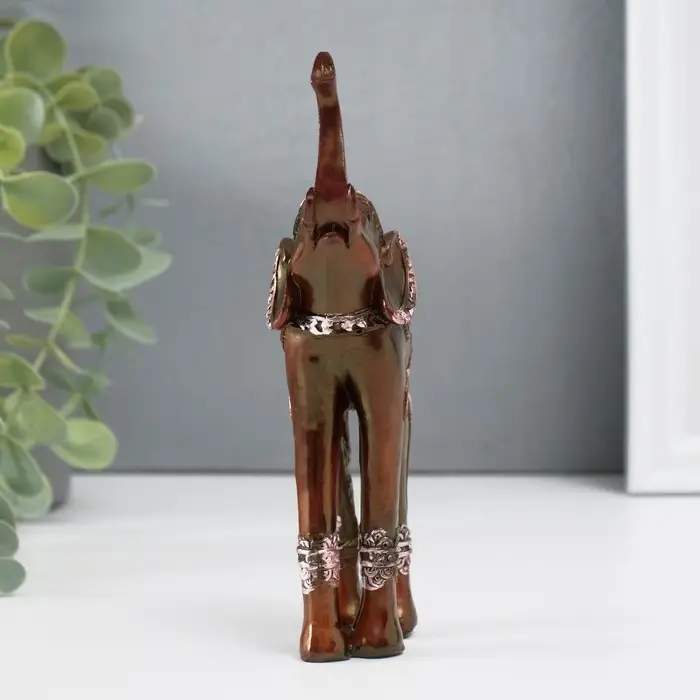 Сувенир полистоун Сувенир полистоун "Слон на длинных ногах, попона с серебристыми узорами" 15х6,5х4 см