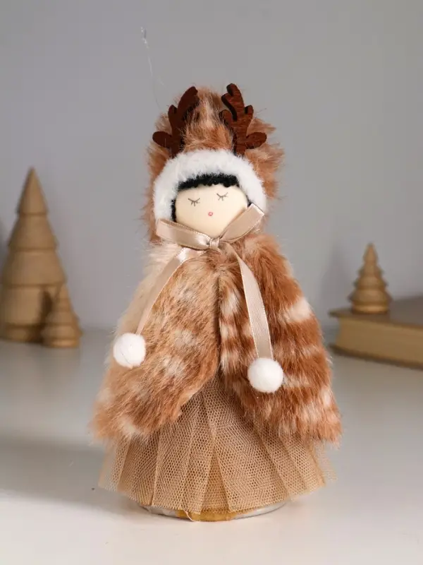 Кукла интерьерная "Девочка в меховой накидке, в шапке с рожками" 7х7х19 см
