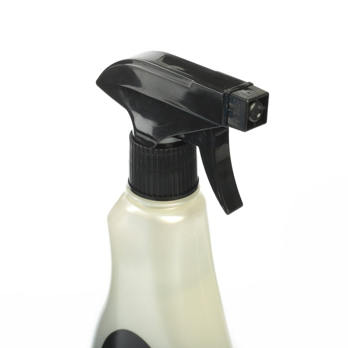Очиститель-кондиционер кожи Grass Leather Cleaner, триггер, 600 мл Очиститель-кондиционер кожи Grass Leather Cleaner, триггер, 600 мл