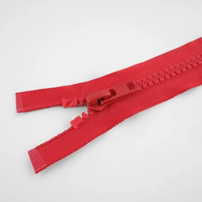 Молния «Трактор», №8, разъёмная, замок автомат, 80 см, красная Молния «Трактор», №8, разъёмная, замок автомат, 80 см, красная