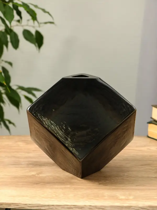 Ваза стекло настольная  Ваза стекло настольная "Джуди" 21х21 см, чёрный