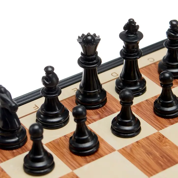 Магнитные шахматы &laquo;Шахматы&raquo; из пластика, компактные 24&times;24 см