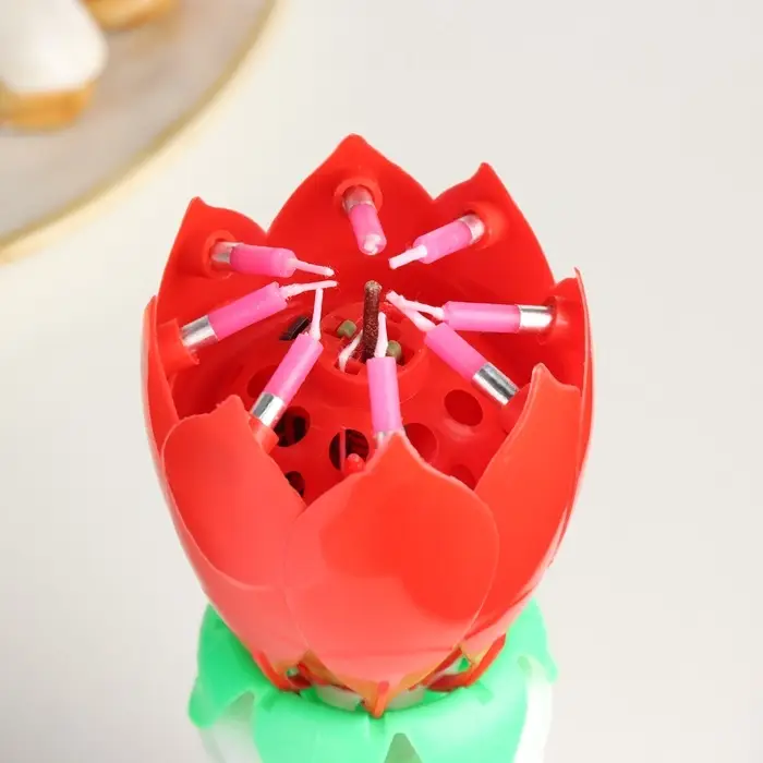 Свеча для торта музыкальная &laquo;Тюльпан&raquo;, крутящаяся, красная, 14.5&times;6 см