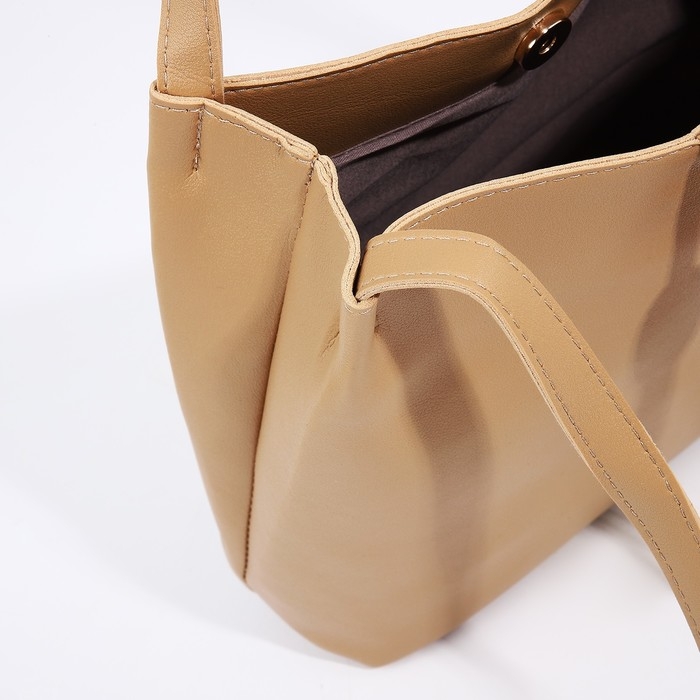 Сумка женская тоут на клапане, цвет бежевый Сумка женская тоут на клапане, цвет бежевый