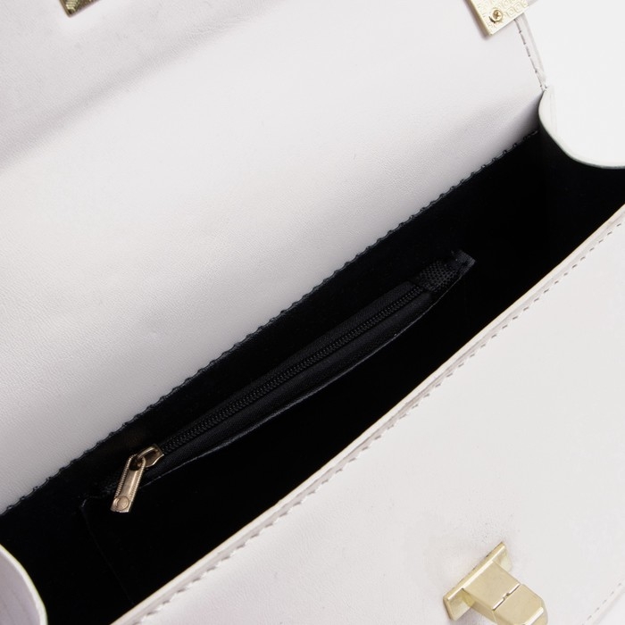 Сумка-мессенджер на клапане, цвет белый Сумка-мессенджер на клапане, цвет белый