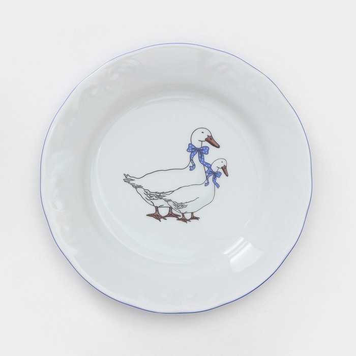 Набор фарфоровых тарелок «Гуси», 12 предметов: 6 супниц 350 мл, 6 плоских тарелок d=20 см, рисунок микс Набор фарфоровых тарелок «Гуси», 12 предметов: 6 супниц 350 мл, 6 плоских тарелок d=20 см, рисунок микс