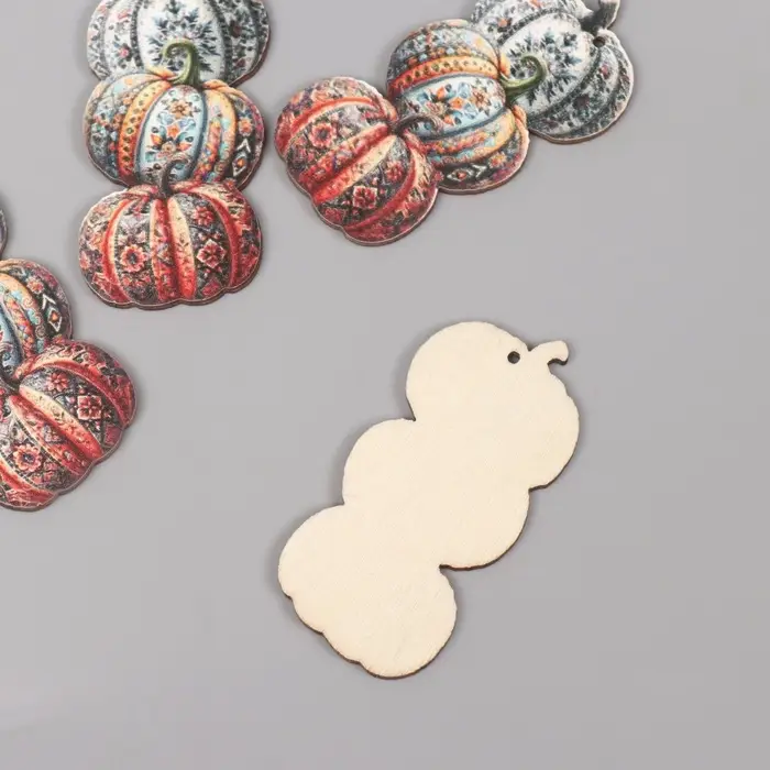 Декор для творчества дерево Декор для творчества дерево "Три узорчатые тыквы" 5,4х3,3х0,3 см