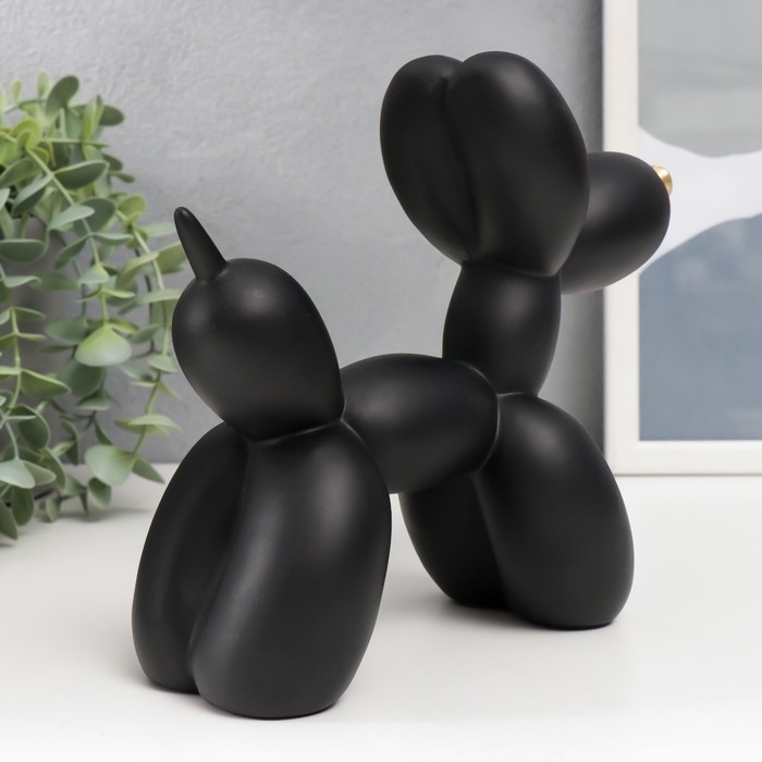 Сувенир полистоун Сувенир полистоун "Воздушный шарик - собачка с золотым носиком" чёрный 7,5х20,5х17,5 см