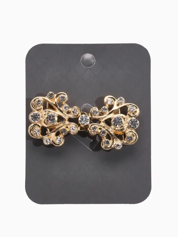 Зажим для кардигана Зажим для кардигана "Ажур", завитки, цвет белый в золоте