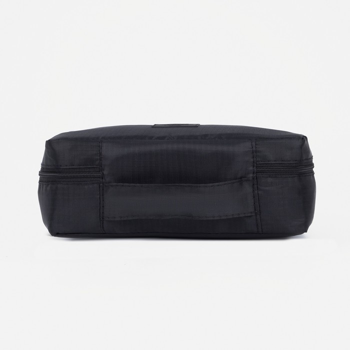 Косметичка на молнии, цвет чёрный