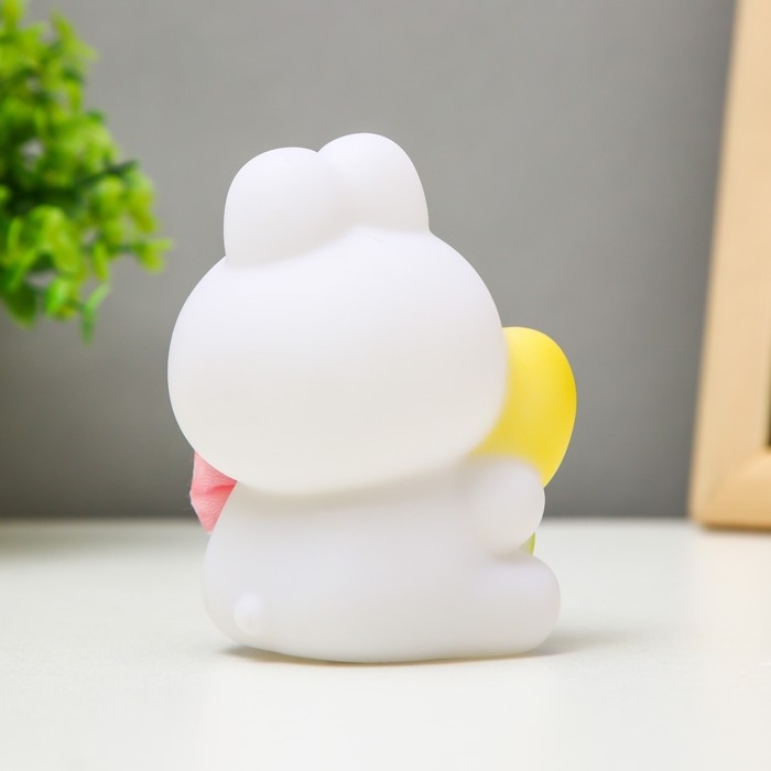 Ночник Ночник "Зайчик" LED от батареек бело-жёлтый 8х10 см RISALUX