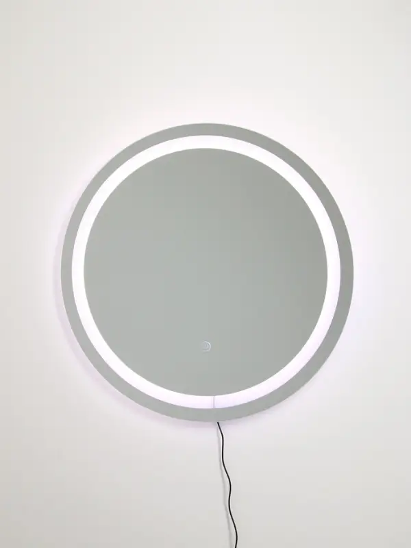 Зеркало с подсветкой 60х60 см, сенсорная кнопка Зеркало с подсветкой 60х60 см, сенсорная кнопка