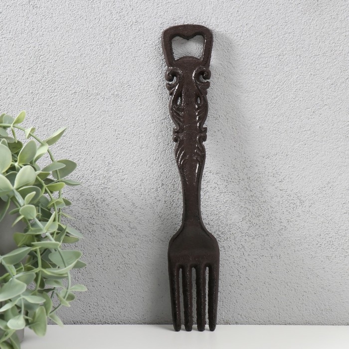 Сувенир чугун открывашка  Сувенир чугун открывашка "Вилка" 24х4,2х1,5 см