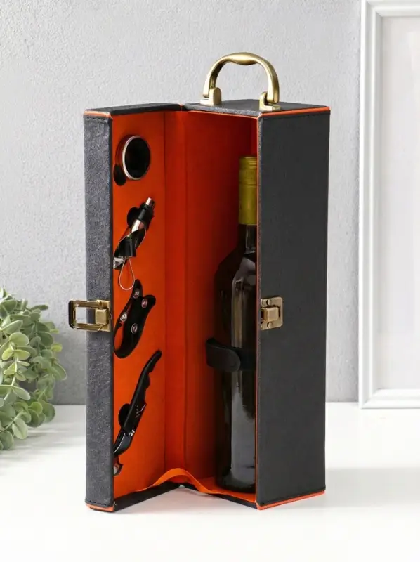 Шкатулка дерево, кожзам под бутылку "Чёрная с оранжевой вставкой" 4 предмета 35х10х11,5 см   1096938