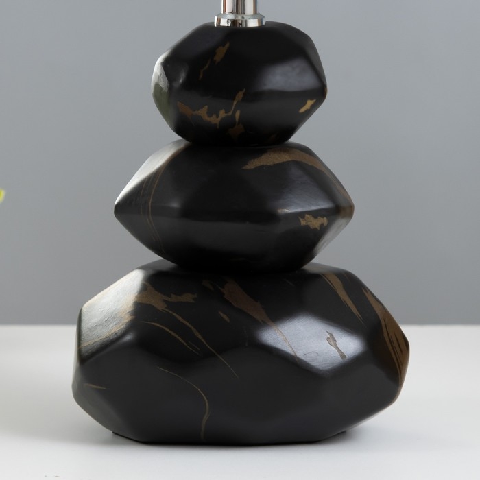 Настольная лампа Настольная лампа "Андри" E14 40Вт черный-золото 23х23х39 см RISALUX