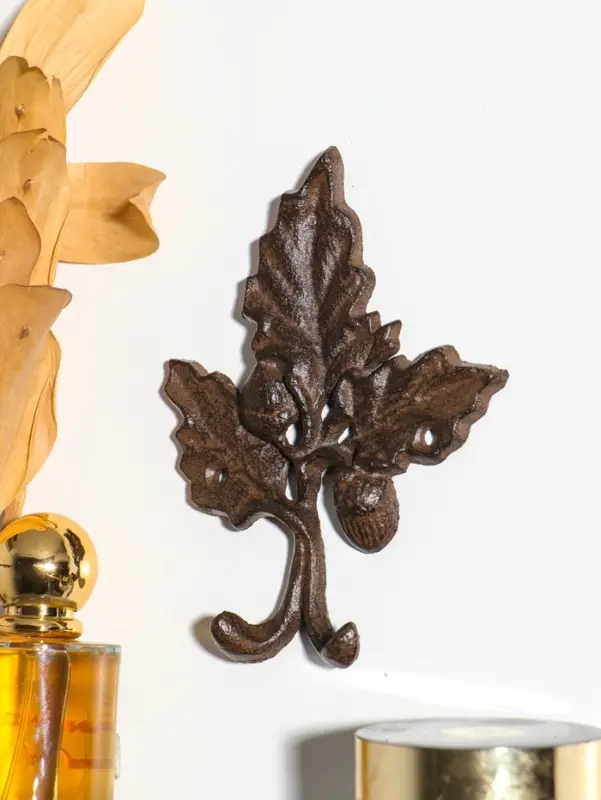 Крючки настенные &laquo;Листья с ягодками&raquo;, ключница декоративная, чугун, 10.3&times;1.8&times;14.3 см