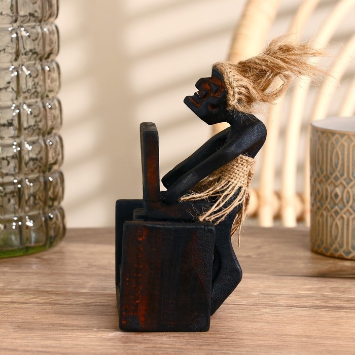 Сувенир календарь «Абориген с компьютером», 15×11×10 см, дерево Сувенир календарь «Абориген с компьютером», 15×11×10 см, дерево