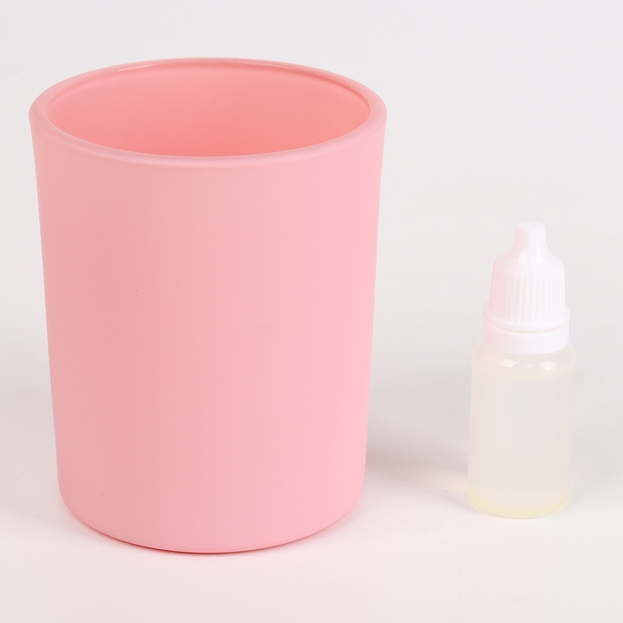 Свеча своими руками. Создание свечей с формовыми элементами, набор для творчества Свеча своими руками. Создание свечей с формовыми элементами, набор для творчества