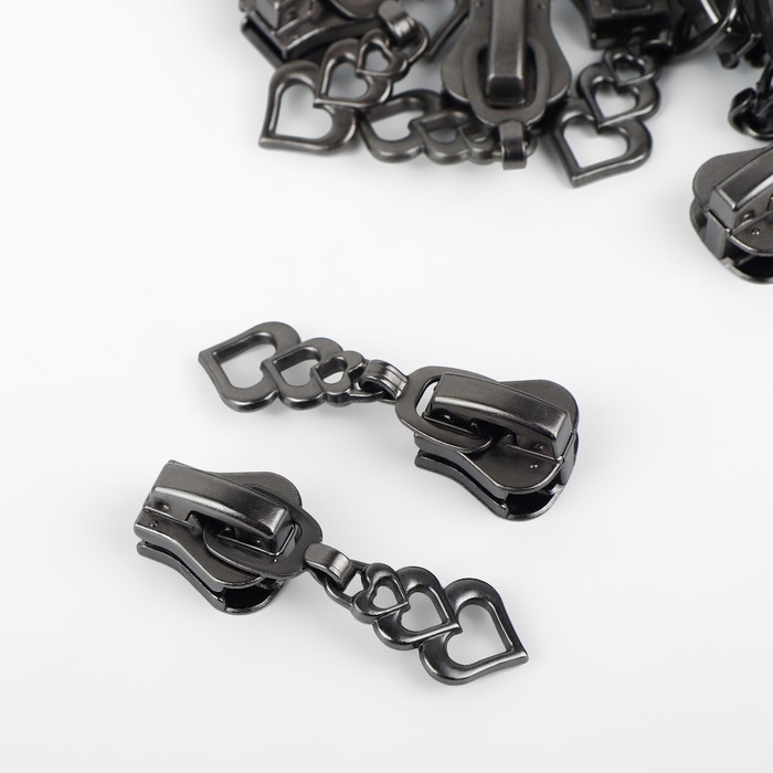 Бегунок автоматический для молнии «Трактор», №8, декоративный «Сердца», 10 шт, цвет чёрный никель Бегунок автоматический для молнии «Трактор», №8, декоративный «Сердца», 10 шт, цвет чёрный никель