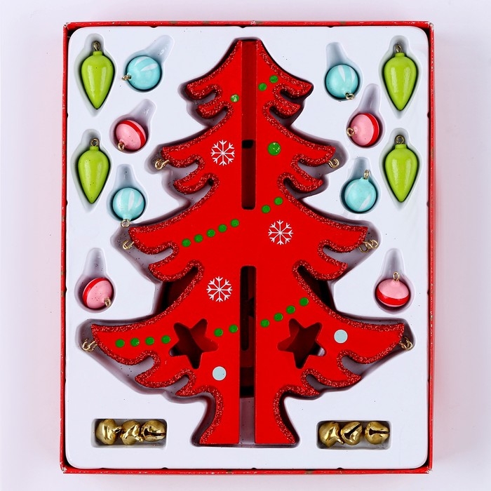 Новогодний сувенир «Красная ёлочка» 12 × 12 × 22 см Новогодний сувенир «Красная ёлочка» 12 × 12 × 22 см