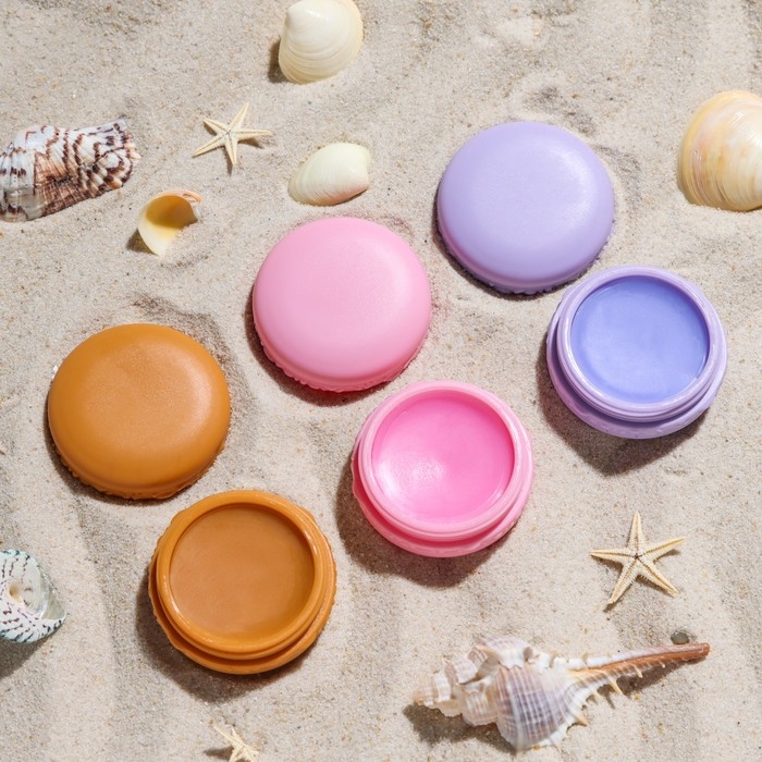 Набор из трёх бальзамов для губ «Клубника», «Лесные ягоды», »Вишня» Набор из трёх бальзамов для губ «Клубника», «Лесные ягоды», »Вишня»