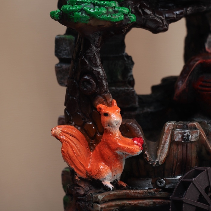 Фонтан Фонтан "Белки под крышей у дерева" 25х16 см (с подсветкой)