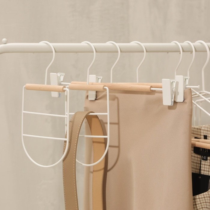 Вешалка для ремней и шарфов LaDо́m Laconique, 11,5×23×1,1 см, многоуровневая, цвет белый Вешалка для ремней и шарфов LaDо́m Laconique, 11,5×23×1,1 см, многоуровневая, цвет белый