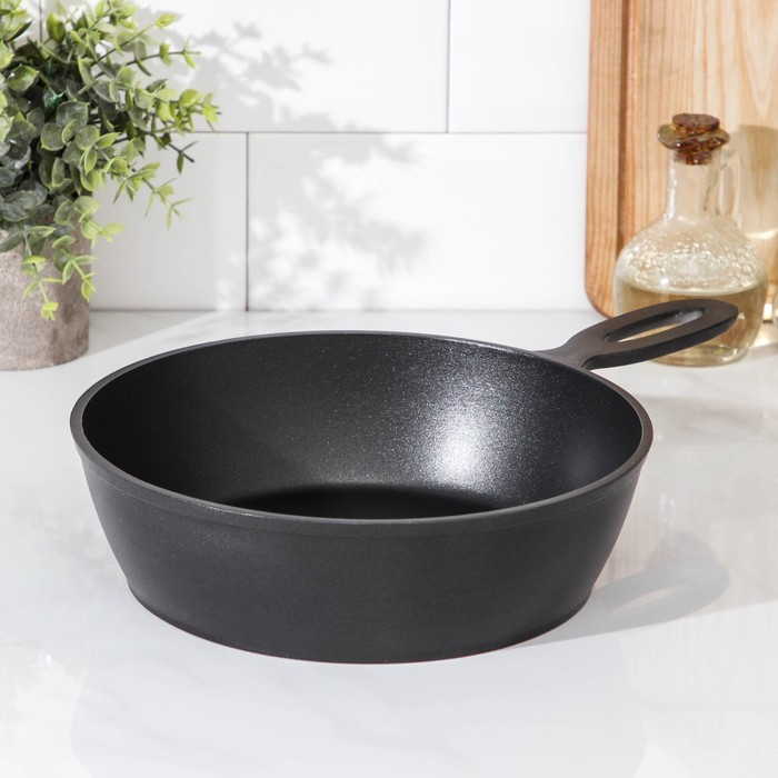 Сковорода «Сотейник», d=24 см, алюминиевая ручка, антипригарное покрытие, цвет чёрный Сковорода «Сотейник», d=24 см, алюминиевая ручка, антипригарное покрытие, цвет чёрный