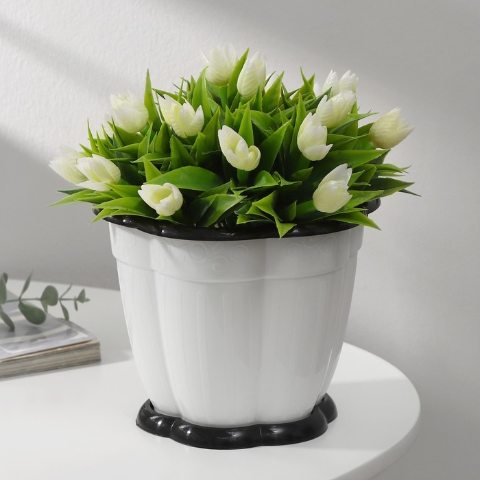 Горшок с поддоном «Восторг», 1,5 л, цвет белый Горшок с поддоном «Восторг», 1,5 л, цвет белый