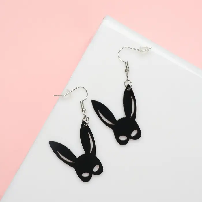Серьги акриловые «Маска-зайка», цвет чёрный в серебре Серьги акриловые «Маска-зайка», цвет чёрный в серебре