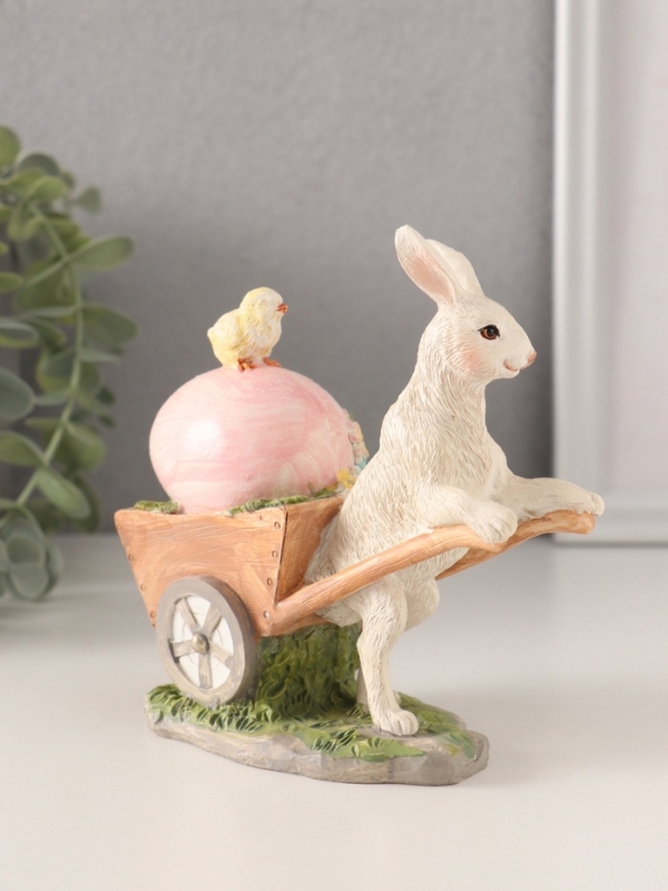 Сувенир полистоун  Сувенир полистоун "Кролик везёт тележку с цыплёнком и пасхальным яйцом" 13,5х6х13 см