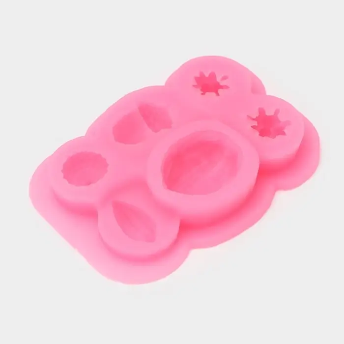 Молд для заливки «Орешки», силикон, 9×6.5×1.5 см, розовый