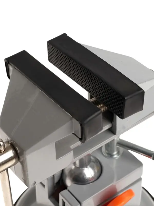 Мини-тиски алюминиевые ТУНДРА, усиленное крепление на присоске, поворотный шарнир, 75 мм