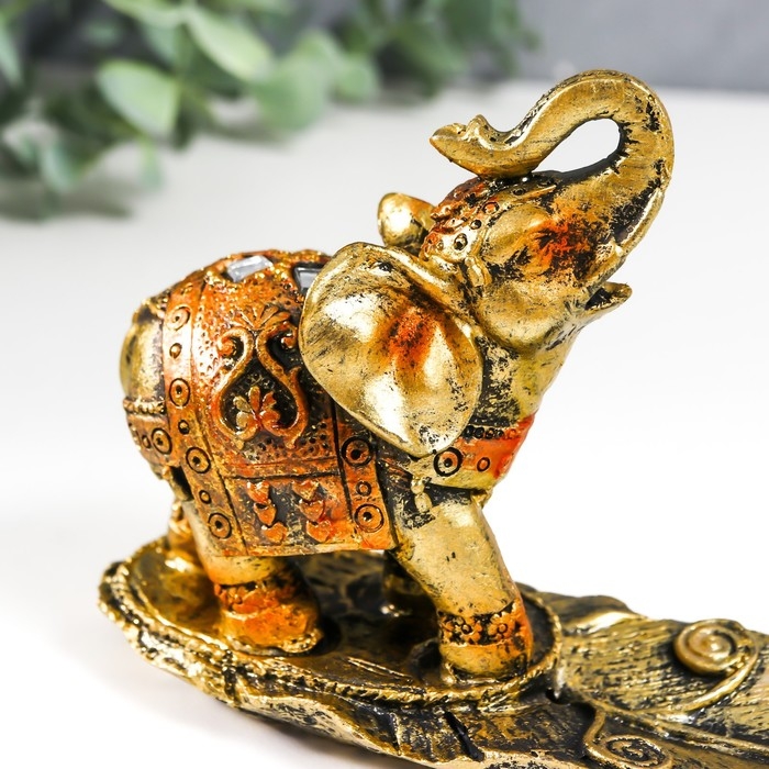 Сувенир полистоун с подставкой под благовония Сувенир полистоун с подставкой под благовония "Слон на пёрышке" 4,7х17,5х8 см