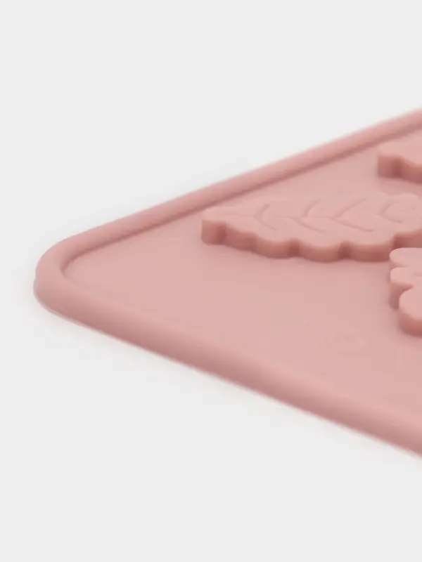 Форма для конфет и шоколада Доляна &laquo;Листики&raquo;, силикон, 21.2&times;11.5 см, 24 ячейки, розовая