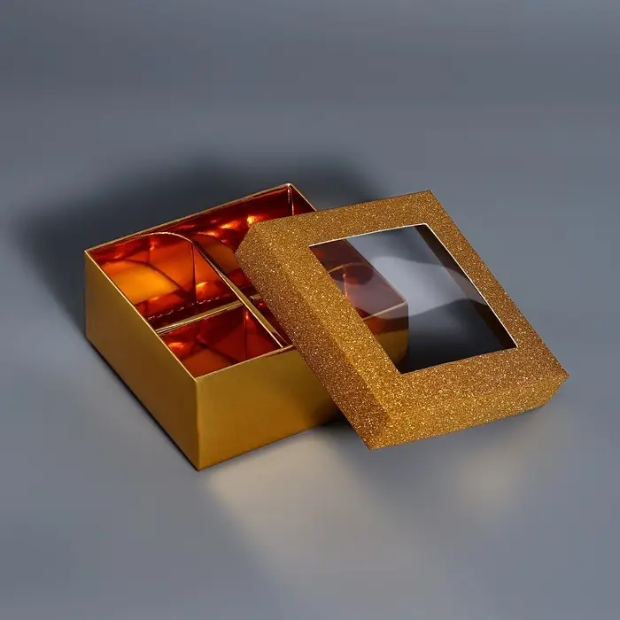 Коробка для 4 конфеты золото глиттер, 8.5&times;8.5&times;4 см