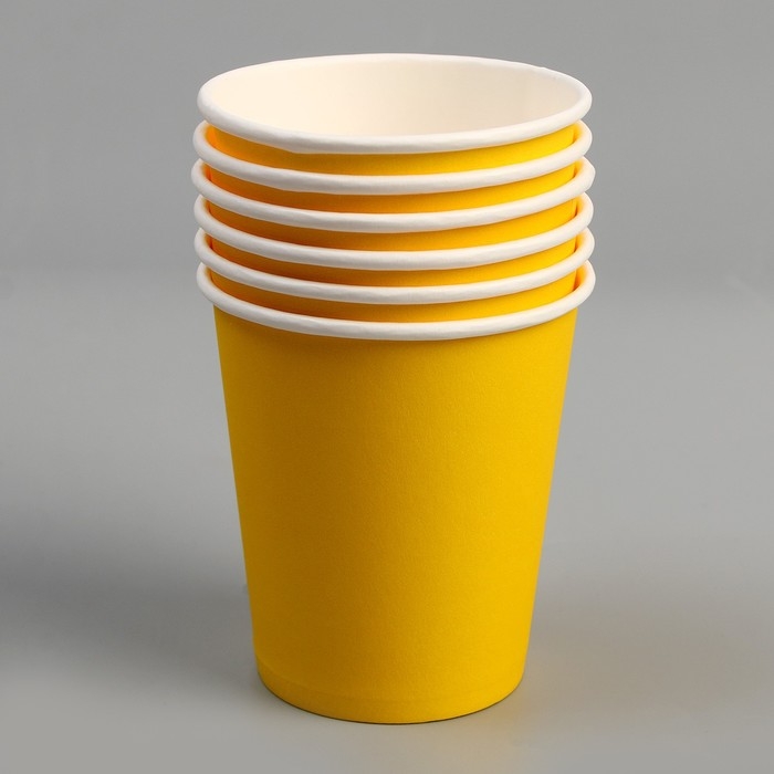 Набор посуды «С днём рождения»: салфетки 20 шт., стаканы 6 шт., тарелки 6 шт., золото Набор посуды «С днём рождения»: салфетки 20 шт., стаканы 6 шт., тарелки 6 шт., золото