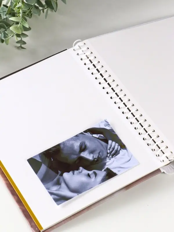 Фотоальбом 10 магнитных листов Фотоальбом 10 магнитных листов "Котенок" 23X28см, пер-т внутр.спираль