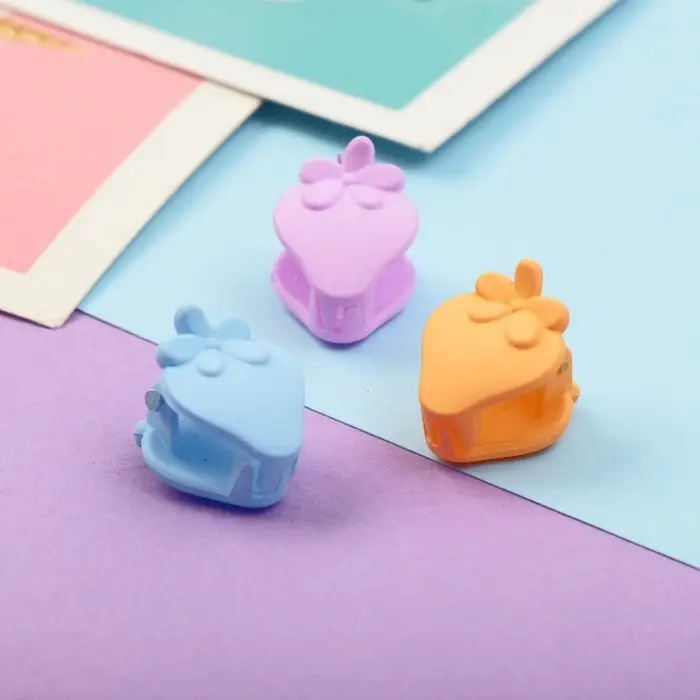 Краб для волос "Куклёнок" (набор 10 шт) клубничка цветочек, 1,5 см, микс