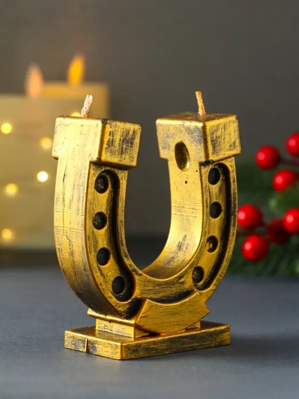 Декоративная свеча "Бронзовая подкова", 85 г, 82х37х95 мм