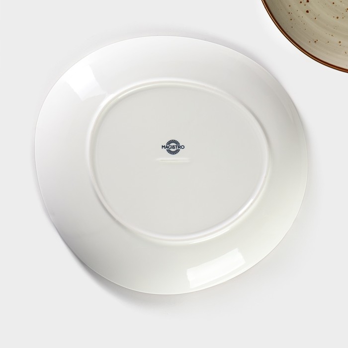 Набор тарелок фарфоровых обеденных Magistro Mediterana, 2 предмета: 31,5×29,7 см, цвет бежевый Набор тарелок фарфоровых обеденных Magistro Mediterana, 2 предмета: 31,5×29,7 см, цвет бежевый