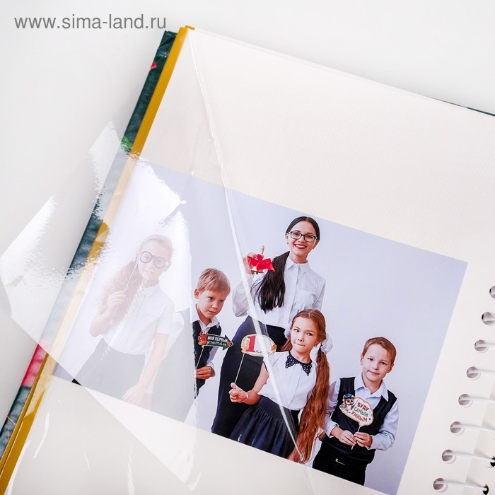 Фотоальбом на выпускной «Школьные годы» 10 магнитных листов Фотоальбом на выпускной «Школьные годы» 10 магнитных листов
